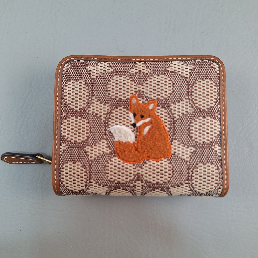 Coach Compact Zip Billfold Wallet Fox Jacquard Signature